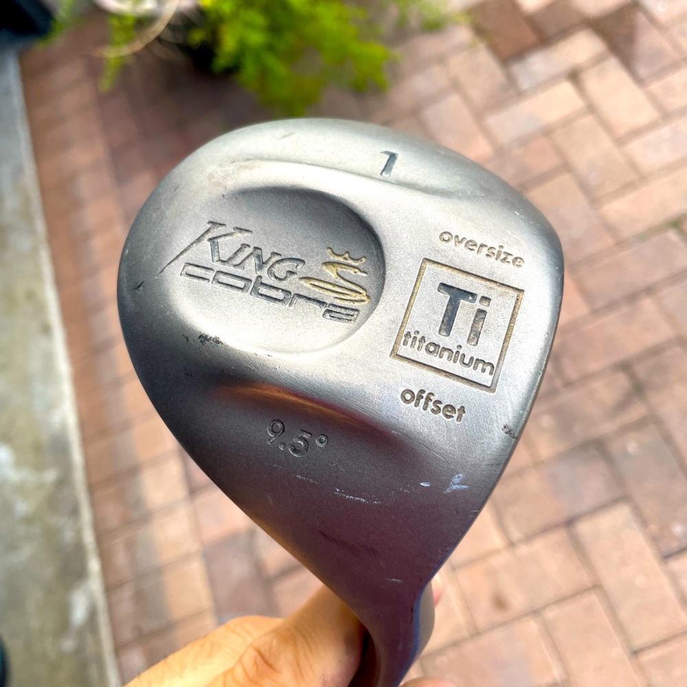 King cobra offset golf driver Titanium series 
9.5 deg in right handed